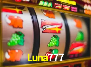 Una escena digital vívida inspirada en casino con Luna777 mostrado prominentemente, luces brillantes, fichas, cartas y acentos dorados.